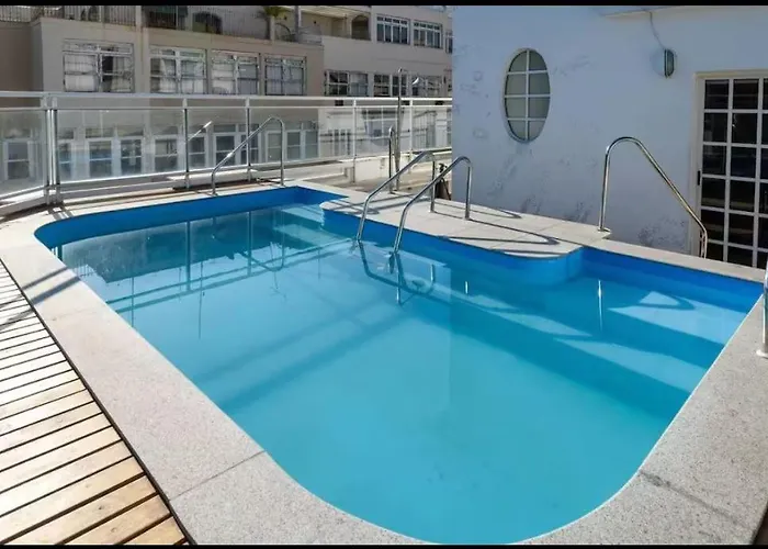 Flat Em Copacabana Na Quadra Da Praia