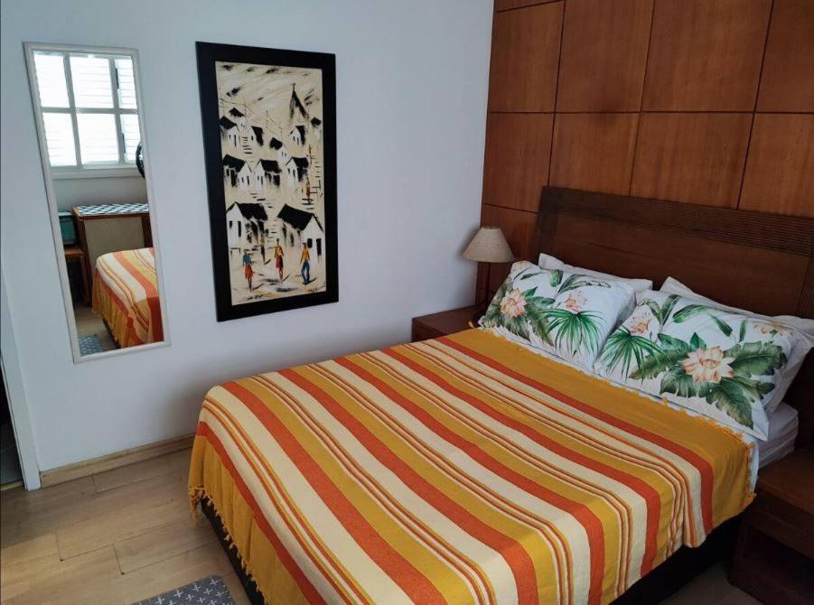 Flat Em Copacabana Na Quadra Da